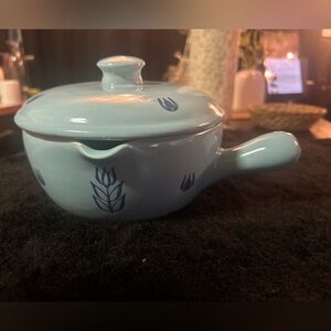 Cronin Blue Tulip Pottery Bake Ware, soup tureen